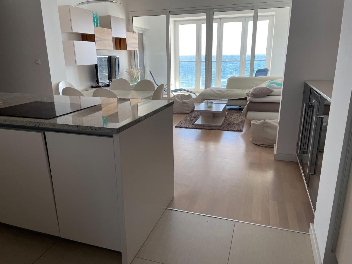 First Row To The Sea Apartment โอปาติยา ภายนอก รูปภาพ